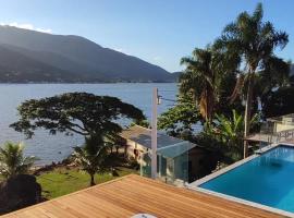 Paraíso da Enseada de Brito, hotel v destinaci Palhoça