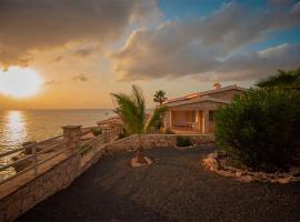 Villa Lagosta Stella Maris Exclusive, holiday home in Vila do Maio