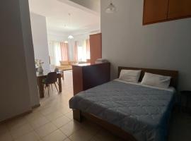 Seaside Studio 1 ( 30 meters from the beach ), accessible hotel in Kalamata