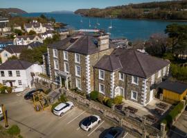 Victoria Hotel by Chef & Brewer Collection, hotel in Menai Bridge