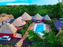 Jambo Afrika Resort, hotell i Emali