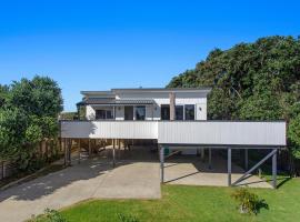 Elevated Beach Oasis - Ohope Beach Holiday Home, hotel with parking in Wainui