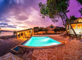 Little Sea House, hotel v destinaci Pašman