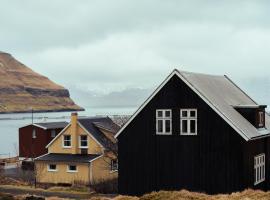 Charming 3 bedroom house in a peaceful village、Hellurのホテル