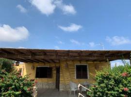 Villa Maveda, un dammuso immerso nel verde: Lampedusa şehrinde bir tatil evi