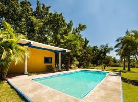 Villas El Paraiso, hotel con piscina en Tlaquiltenango