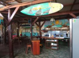 OSA SURF HOSTAL, ξενοδοχείο σε Puerto Jimenez