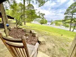 Lake view queen Guest Room with two queens, sleeper sofa and deck overlooking Lake Ouachita, Hotel Room