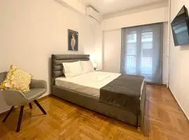 Pame Rentals - Ideal for 2 in Pagrati