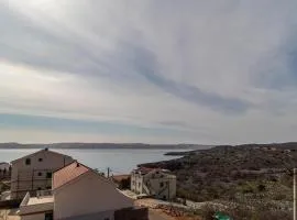 Cozy Apartment In Ribarica - Karlobag