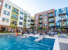 Free parking Gym & Pool Downtown at CityWay, apartmán v destinaci Indianapolis