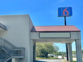 Motel 6 Forrest City AR – hotel w mieście Forrest City