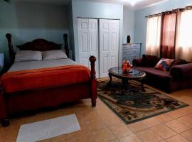 Comfort Cottage at the Grove, hotel sa Mandeville