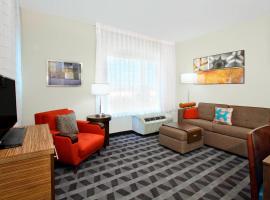 TownePlace Suites by Marriott New Orleans Harvey/West Bank، فندق في هارفي