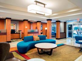 Fairfield Inn and Suites by Marriott Lakeland Plant City、プラント・シティのホテル