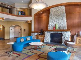 Fairfield Inn and Suites Santa Rosa Sebastopol、セバストポルのホテル