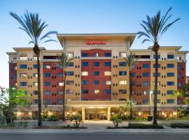 Sheraton Garden Grove-Anaheim South, family hotel in Anaheim