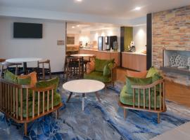 Fairfield Inn & Suites by Marriott Pittsburgh New Stanton, hotel u gradu Nju Stenton