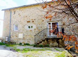 Majestic holiday home in Les Assions with terrace, vacation rental in Les Assions