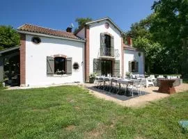 Villa avec piscine au calme - 8 pers. - FR-1-413-144