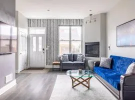 Family-Friendly 4BR Retreat Sleeps 12, Private Yard, Garage, Close to Stadiums, Casino & Downtown