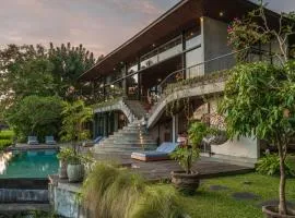 The Flow House