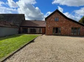 Charming Norfolk Barn Conversion in Barnham Broom