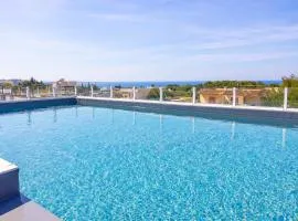 Aparthotel Residence Ludovica - Piscina Panoramica Vista Mare