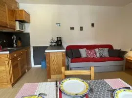 Studio 4 pers, pied de pistes à Chantemerle, Wi-Fi, proche commerces - FR-1-330E-49