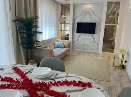 Property Sisters, Elite new studio B6