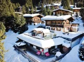 Chalet in Hochfügen near Ski Slopes