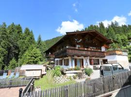 Apartment in Hochf gen with a terrace, hotel with parking in Hochfugen