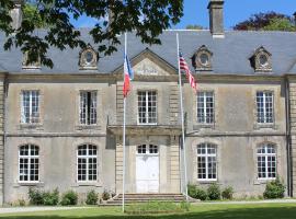 Château de Grandval, lantligt boende i Neuville-au-Plain
