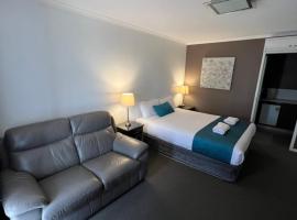 Pevensey Motor Lodge, hotel in Australia