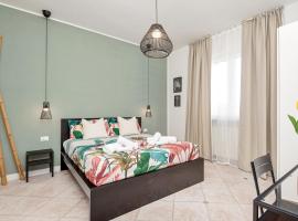 WelcHome 22 Bed&Breakfast: Carrara'da bir Oda ve Kahvaltı