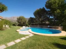 HOUSE IN PRIVATE URBANIZATION