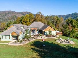 Villa at Stony Woods Estate mountain luxury near Asheville, country house in Marshall