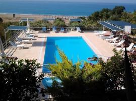 Hotel Schönberg, хотел в Къзълот