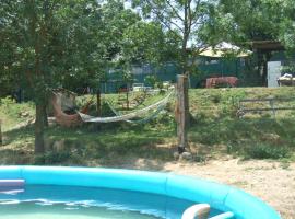 Hébergements bohêmes pleine nature, hotel barato en Gignac