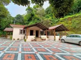 KATAKERI HOLIDAY HOME stay