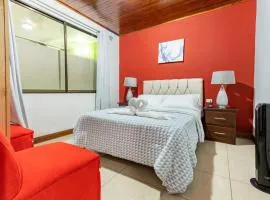 Private bedroom 10 minutes from the SJO airport