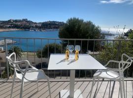 Magnífic apartament a primera línia de mar, hotel in Sant Feliu de Guixols