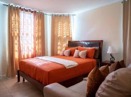 Cozy Apartment w/Ocean View, Pool & Beach Access, hotel with pools in Montego Bay