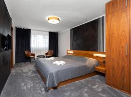 GARDEN Restaurant & Pension, hotel v destinaci Pardubice