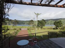 Lake View House, hotel near Lagoa Azul, Sete Cidades