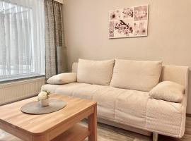 Ferienwohnung Schwarzkollm、ホイエルスヴェルダのホテル