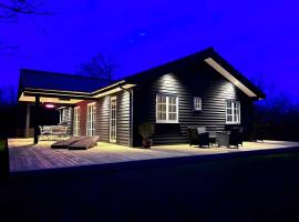 New And Modern Holiday Home Near The Beach, hotel conveniente a Gilleleje