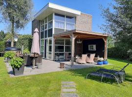 Gastehuisie Lekkerslaap, hotel con tinas de hidromasaje en Zeewolde