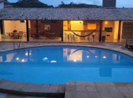 Mansão Guará - com piscina, salão de jogos, churrasqueira e cozinha โรงแรมในปาร์ไนบา