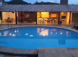 Mansão Guará - com piscina, salão de jogos, churrasqueira e cozinha